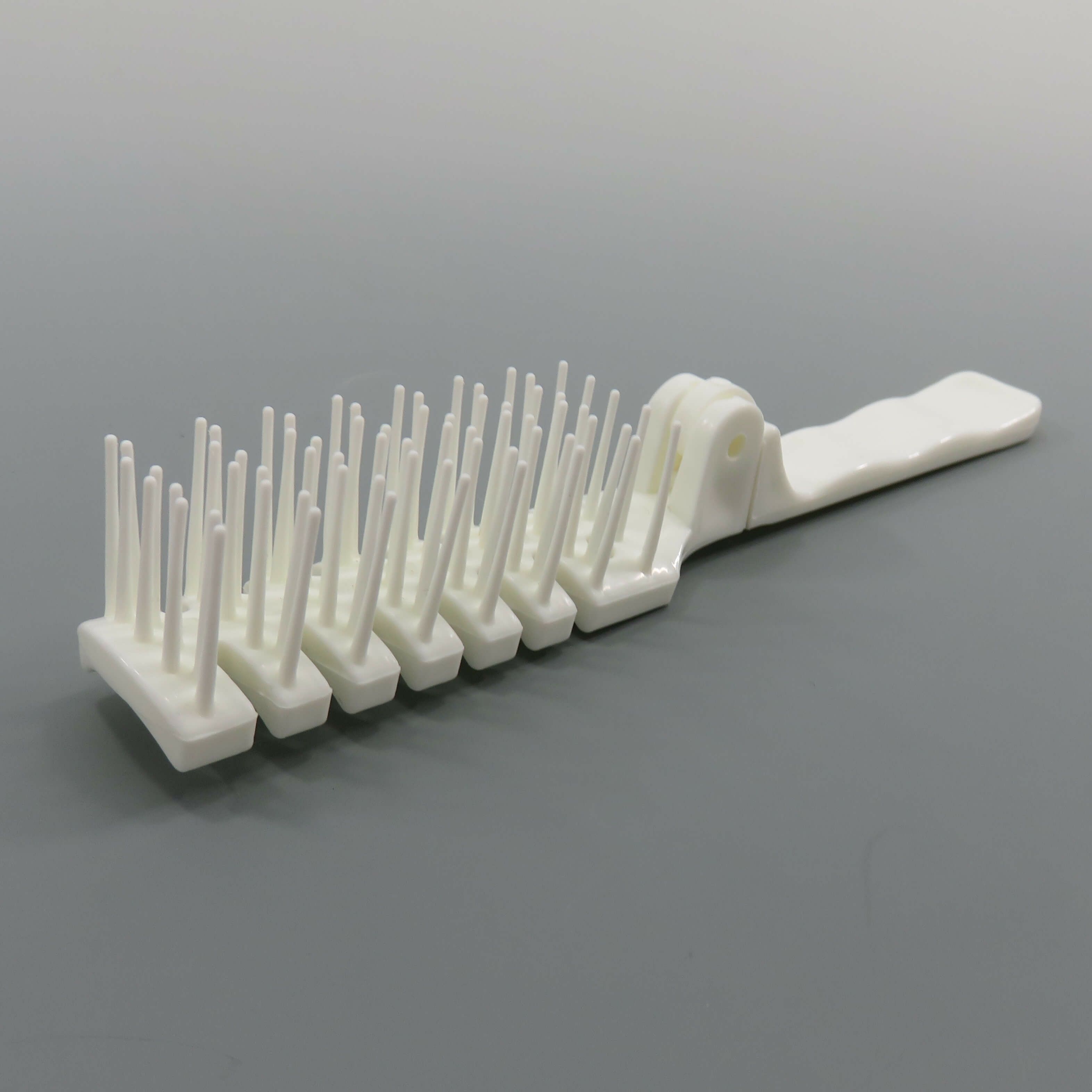 二つ折りスケルトンブラシ　マットシリーズ3